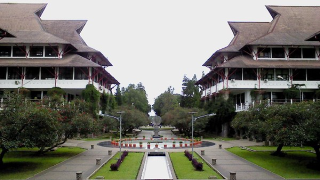 Daftar Rekomendasi Universitas Terbaik Di Bandung